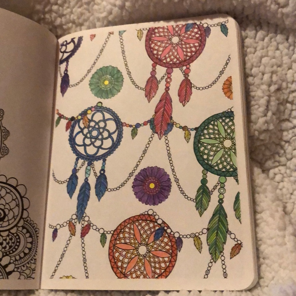 🔴Posh Coloring Book - Picture 4 of 10